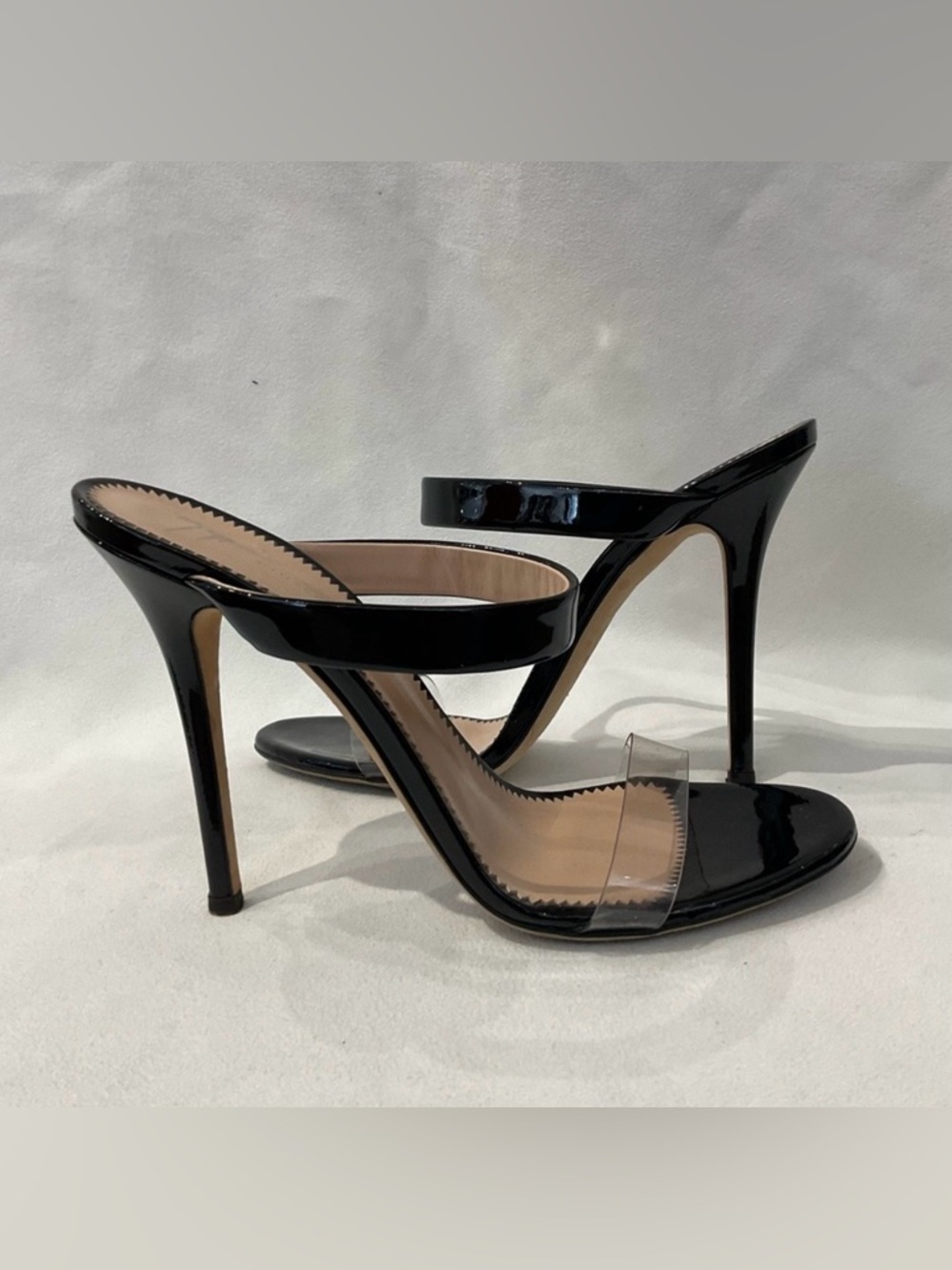 Giuseppe Zanotti Mule